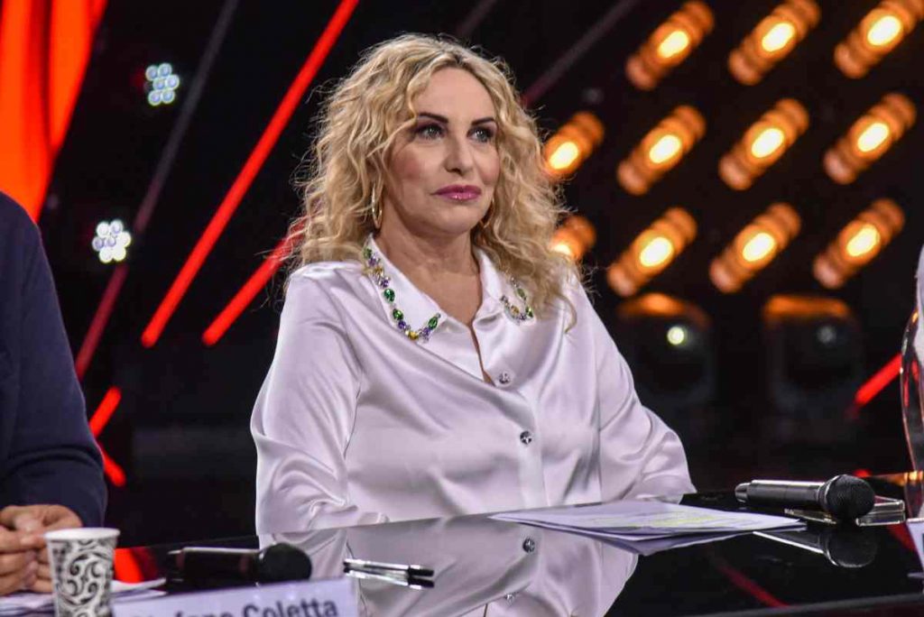 Antonella Clerici, il dolore in diretta tv:  per la conduttrice un tuffo al cuore