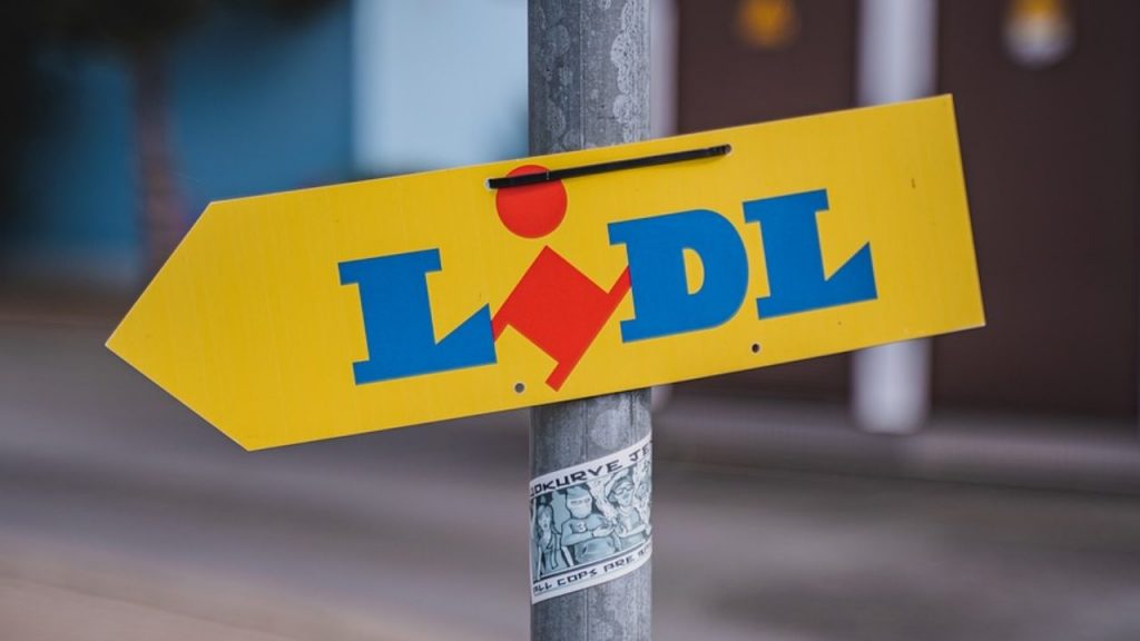 La nuova invenzione del Lidl ammazza il pellet | Per 30€ hai finito per sempre di caricarti i sacchi come un mulo