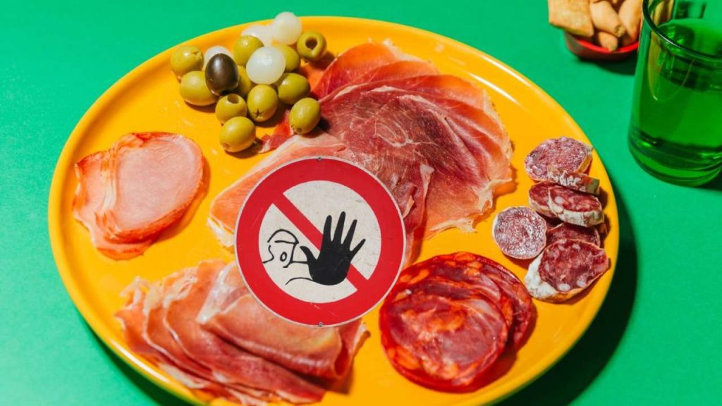 “Non comprate questi Salumi: rischiate la morte”: comunicato ufficiale del Ministero, buttateli via subito I Si trovano in tutti i punti vendita